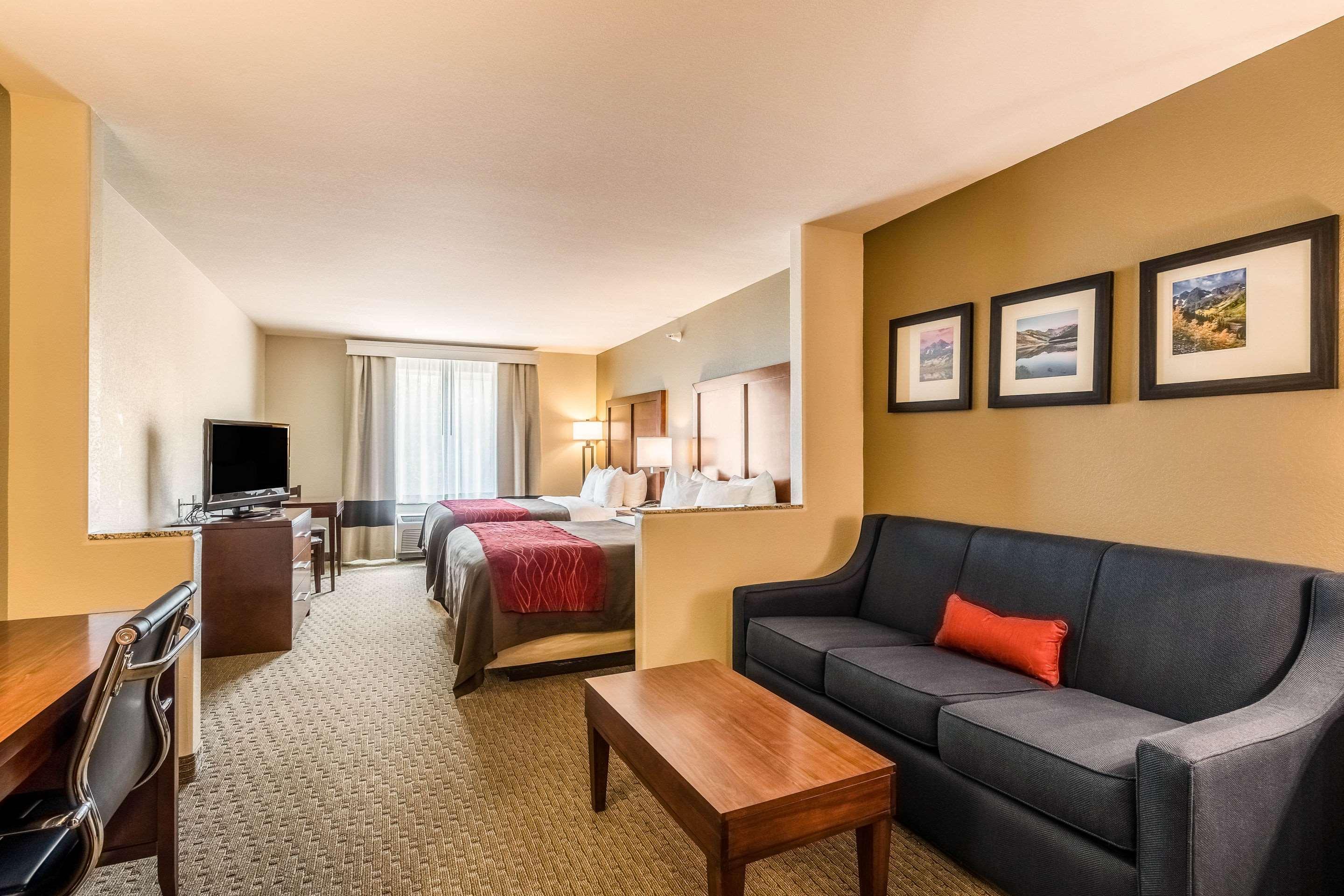 Comfort Inn & Suites Rifle Buitenkant foto