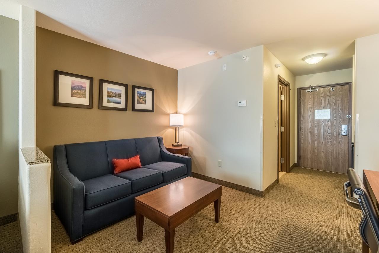 Comfort Inn & Suites Rifle Buitenkant foto